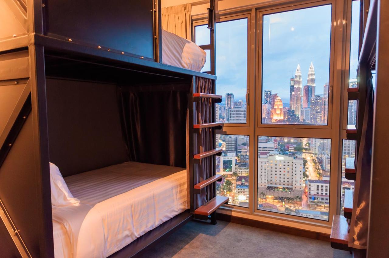 Tuxedo Kl No.1 Rooftop Pool W Skyscraper Views Hotel Kuala Lumpur Esterno foto